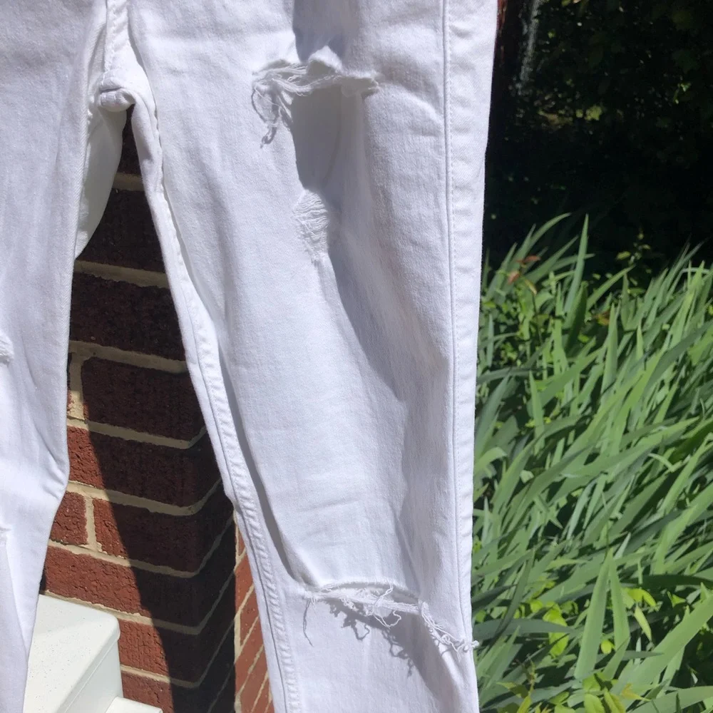 Hollister Classic Stretch High-Rise Super Skinny white jeans - Picture 3 of 10